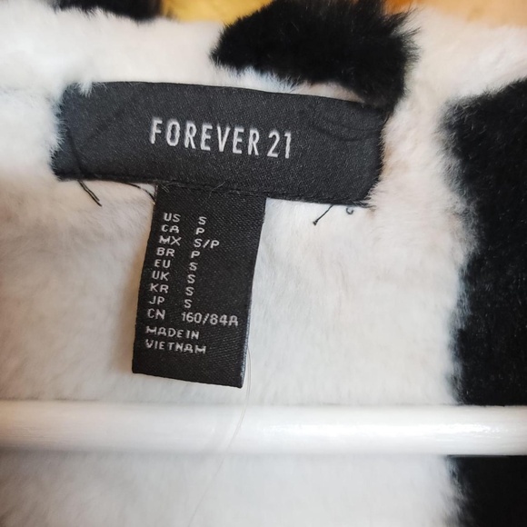 Fuzzy Cropped checkered Black and White BW Forever 21 jacket - Picture 3 of 3